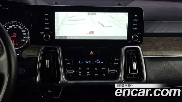 Kia Sorento 2022 — Şəkil 2/34