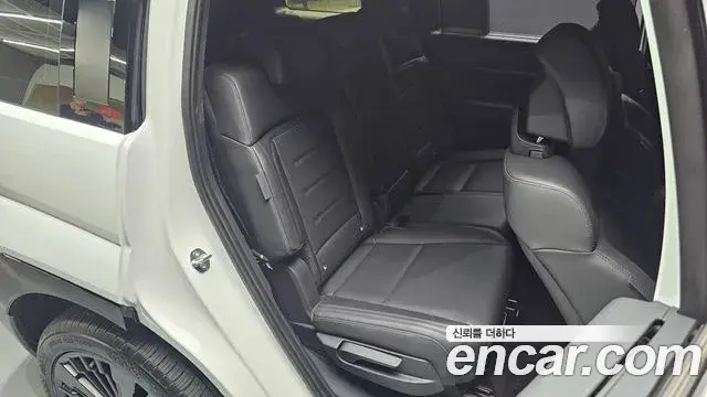 Hyundai Santa Fe 2025 — Şəkil 13/35