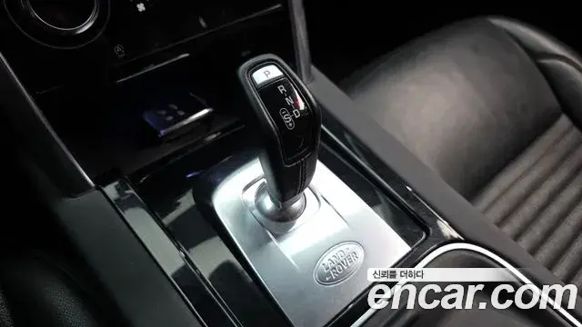 Land Rover Discovery Sport 2020 — ფოტო 11/20