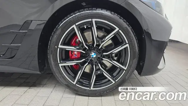 BMW 4 Series 2026 — Photo 15/31