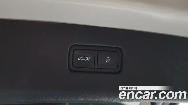 Genesis GV80 2021 — Şəkil 25/34