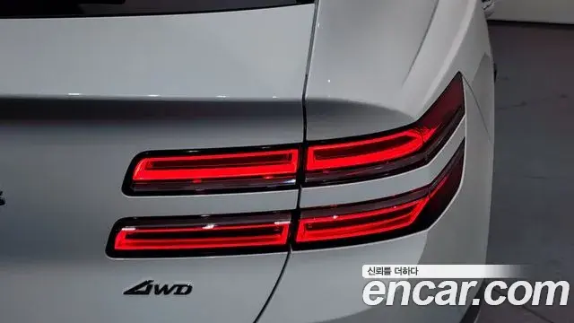 Genesis GV80 2021 — Şəkil 31/34