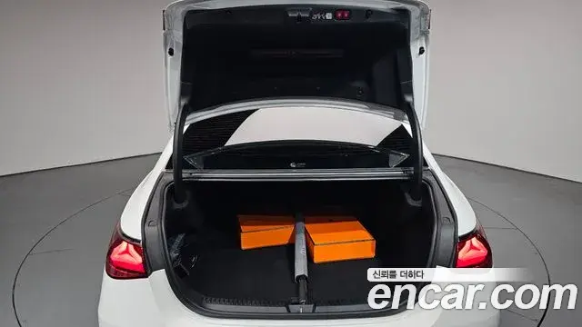 Mercedes-Benz E-Class 2026 — Фото 20/20