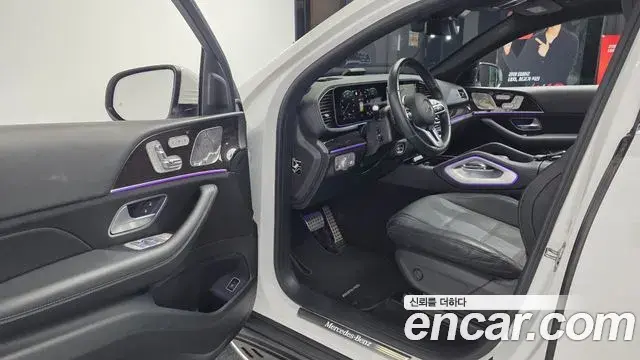 Mercedes-Benz GLE-Class 2023 — Фото 10/20