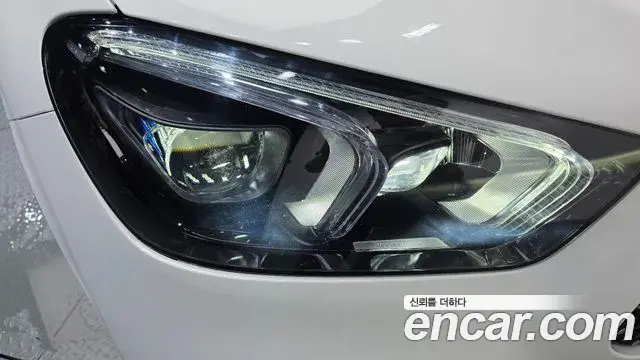 Mercedes-Benz GLE-Class 2023 — ფოტო 31/34