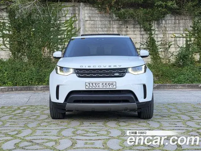 Land Rover Discovery 5 2019 — ფოტო 3/20