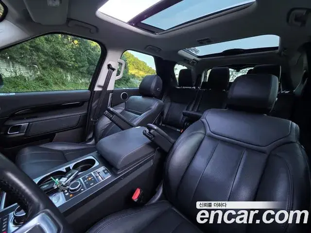 Land Rover Discovery 5 2019 — ფოტო 1/20