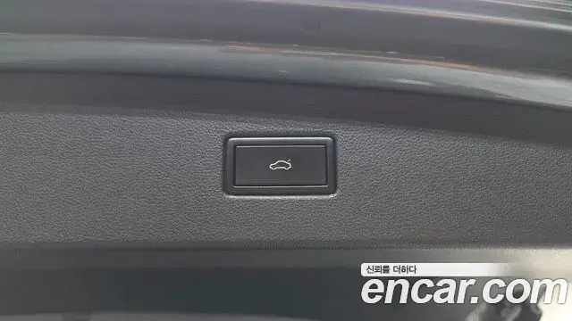 Volkswagen Tiguan 2020 — Photo 9/36