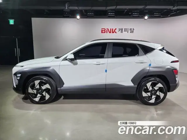 Hyundai Kona 2024 — Фото 2/20