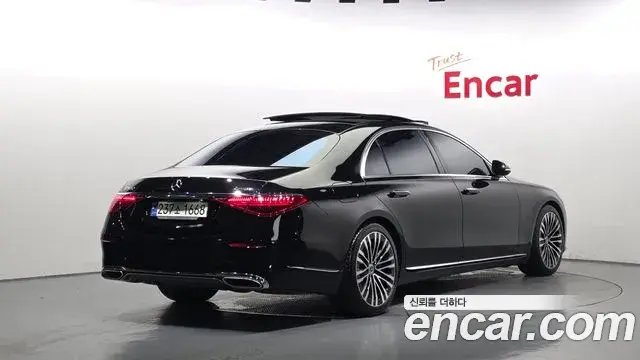 Mercedes-Benz S-Class 2021 — Фото 2/20