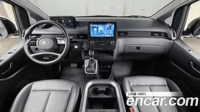 Hyundai Staria 2022 — Фото 7/20