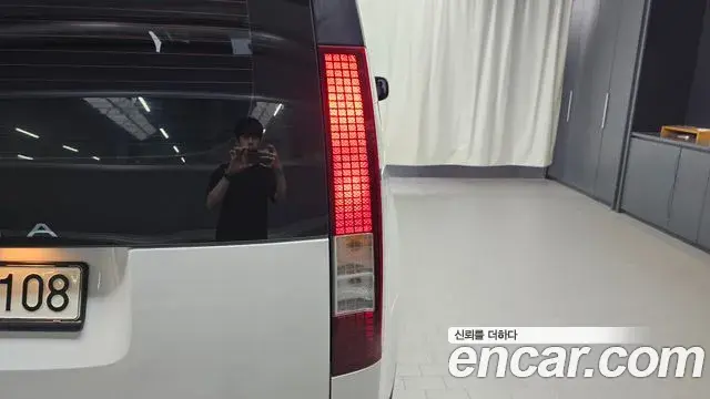 Hyundai Staria 2022 — Photo 15/35