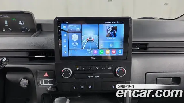 Hyundai Staria 2022 — Photo 18/35