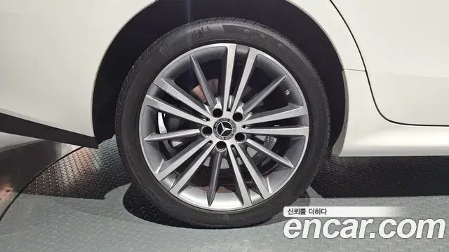 Mercedes-Benz CLS-Class 2019 — Фото 4/20