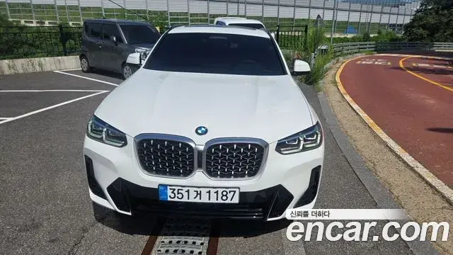 BMW X4 2025 — Фото 1/11