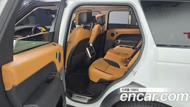Land Rover Range Rover Sport 2019 — Photo 15/20