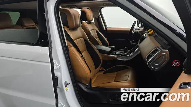 Land Rover Range Rover Sport 2019 — Photo 6/20