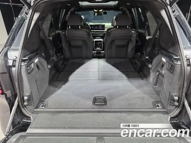 BMW X7 2023 — Photo 18/18