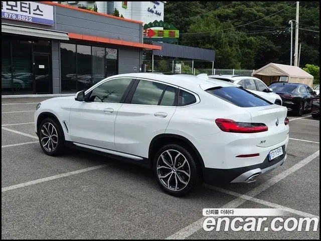 BMW X4 2025 — Photo 8/20