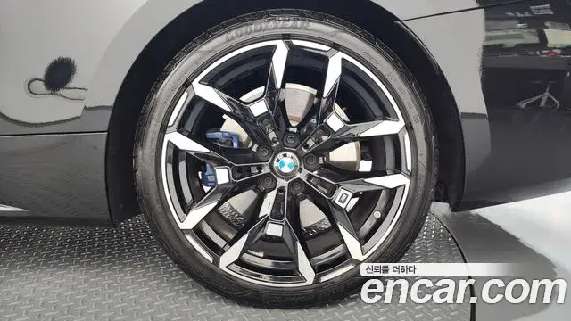 BMW 4 Series 2024 — ფოტო 16/34