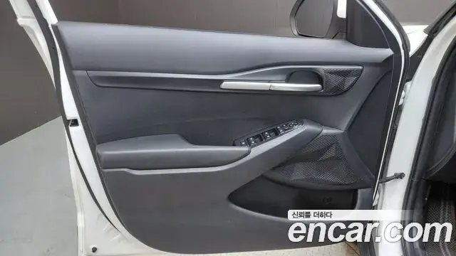 Kia Seltos 2023 — Şəkil 6/30