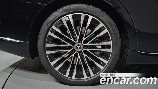 Mercedes-Benz S-Class 2022 — ფოტო 13/44