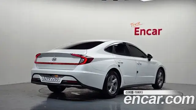 Hyundai Sonata 2022 — Фото 2/20