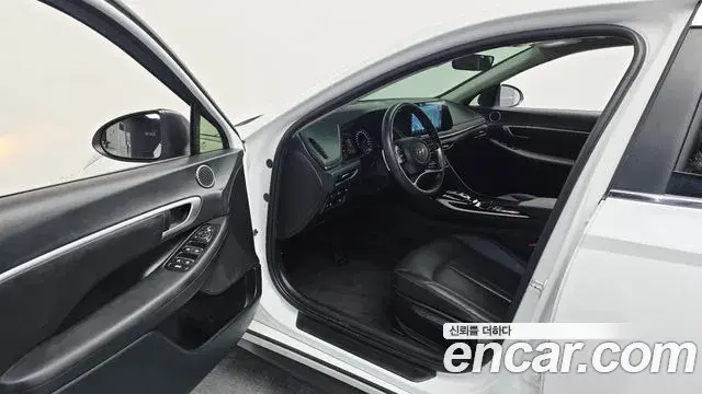 Hyundai Sonata 2022 — Фото 10/20
