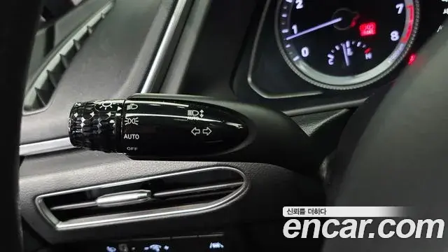 Hyundai Sonata Hybrid 2022 — Şəkil 18/31