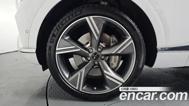 Genesis GV80 2024 — ფოტო 34/37