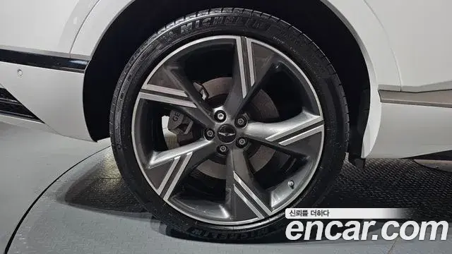 Genesis GV80 2024 — ფოტო 23/37