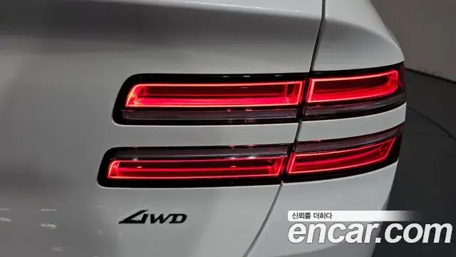 Genesis GV80 2024 — ფოტო 20/37