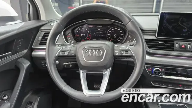 Audi Q5 2020 — Фото 13/20
