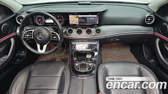Mercedes-Benz E-Class 2018 — Photo 4/20