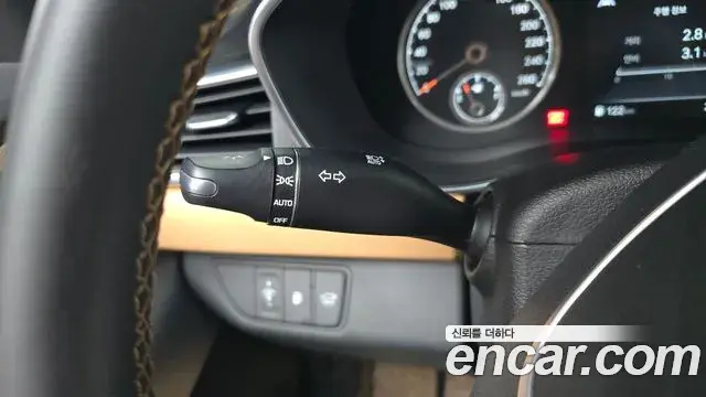 Genesis G70 2021 — ფოტო 7/32