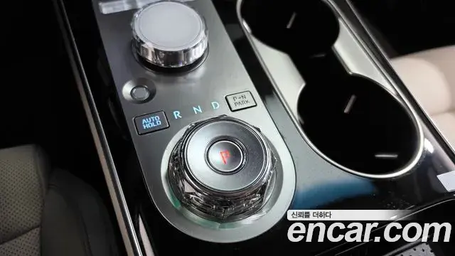 Genesis GV70 2025 — Photo 9/20