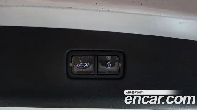 Genesis GV70 2025 — Photo 17/20
