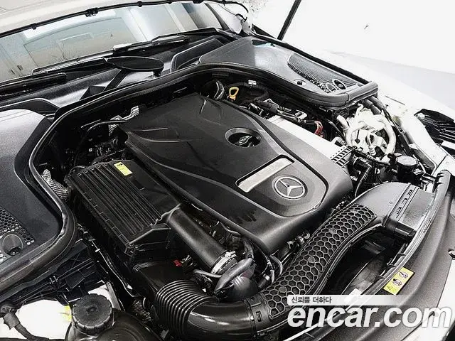 Mercedes-Benz E-Class 2023 — Фото 5/20