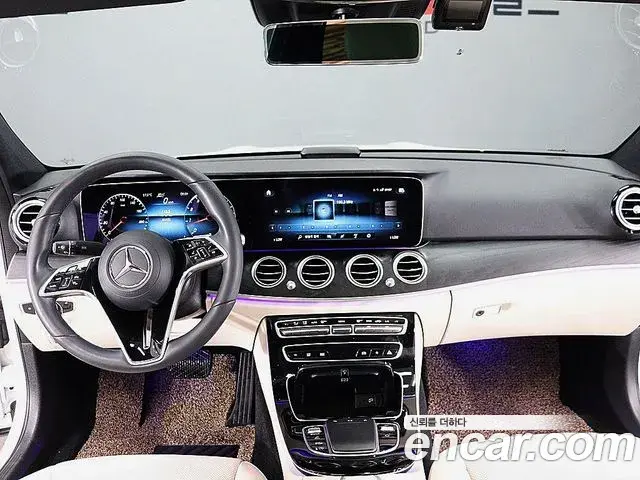 Mercedes-Benz E-Class 2023 — Фото 6/20