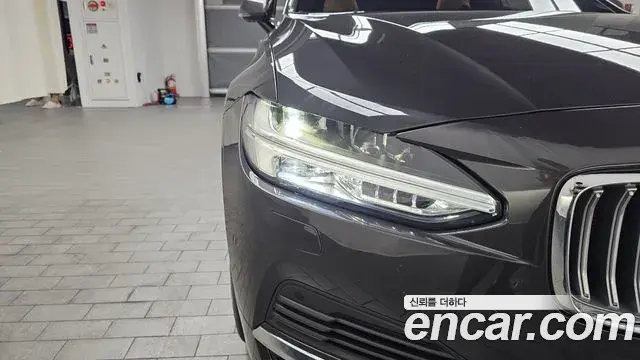 Volvo S90 2021 — Şəkil 21/33