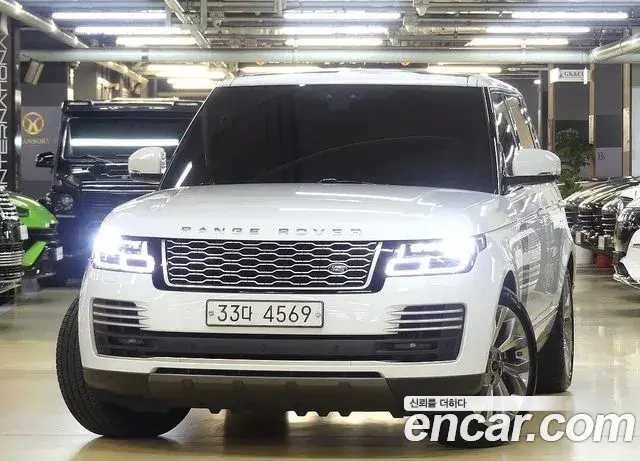 Land Rover Range Rover 2019 — Photo 8/20