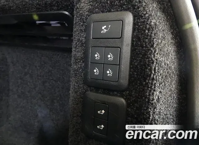 Land Rover Range Rover 2019 — Photo 16/20