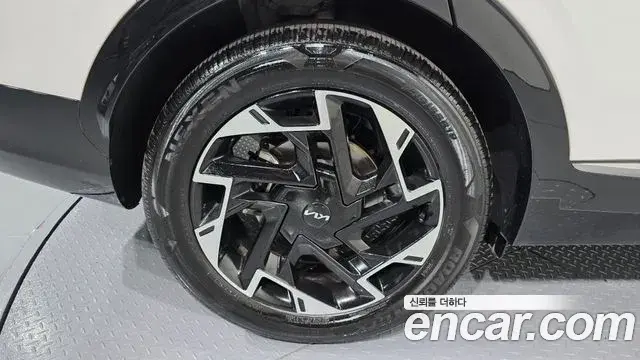 Kia Sportage 2024 — Şəkil 29/36