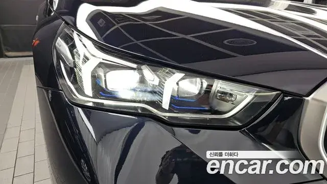 BMW 5 Series 2025 — ფოტო 25/36