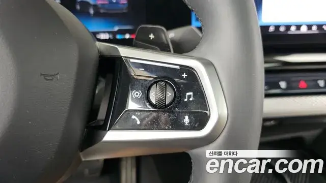 BMW 5 Series 2025 — ფოტო 30/36