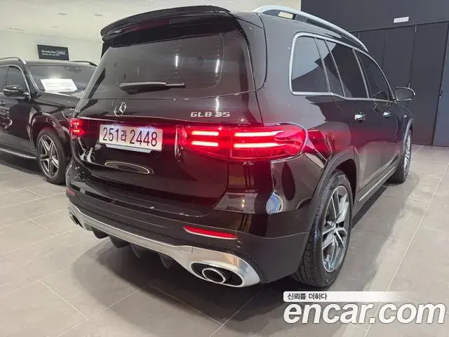 Mercedes-Benz GLB-Class 2026 — Фото 1/20