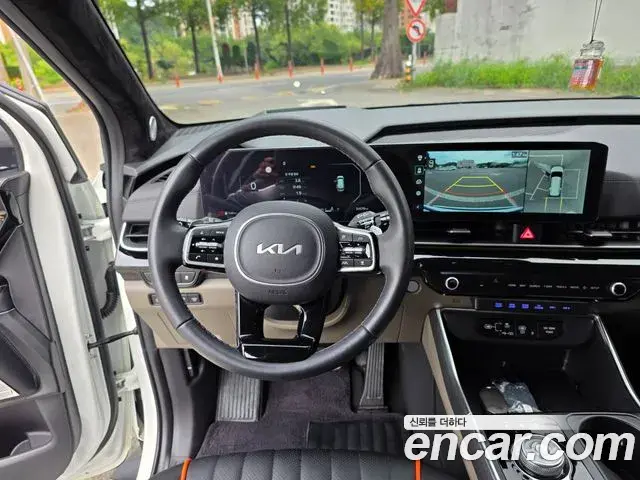 Kia Carnival 2024 — Şəkil 16/20