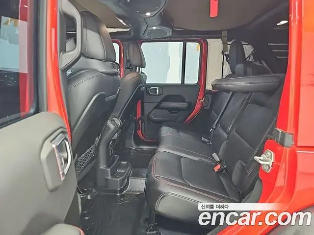 Jeep Wrangler 2024 — Photo 16/19
