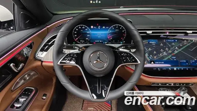 Mercedes-Benz E-Class 2025 — Şəkil 30/31