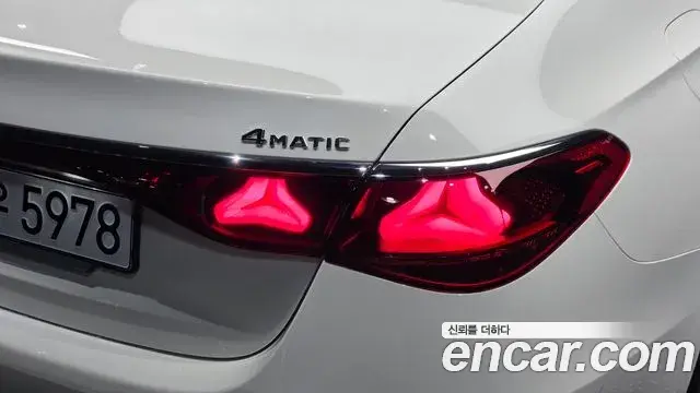 Mercedes-Benz E-Class 2025 — Şəkil 23/31